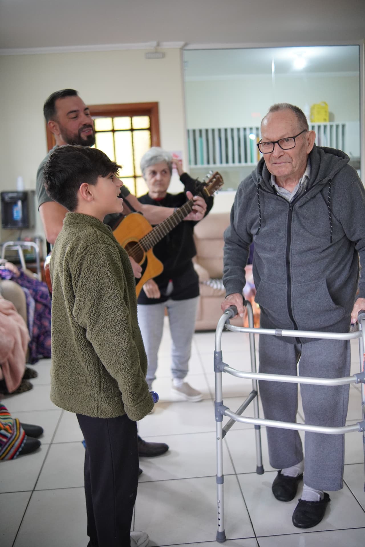 Musicalização na Aconchego Geriatria em Estância Velha/RS